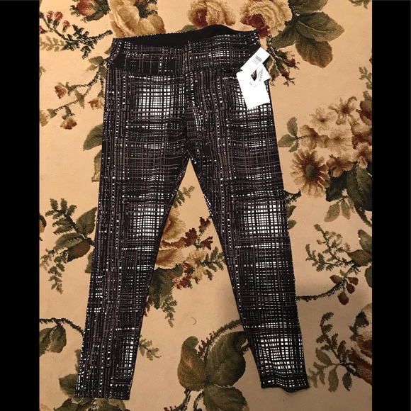Tuff Athletics Pants - Tuff Athletics Size Large leggings/yoga pants cute